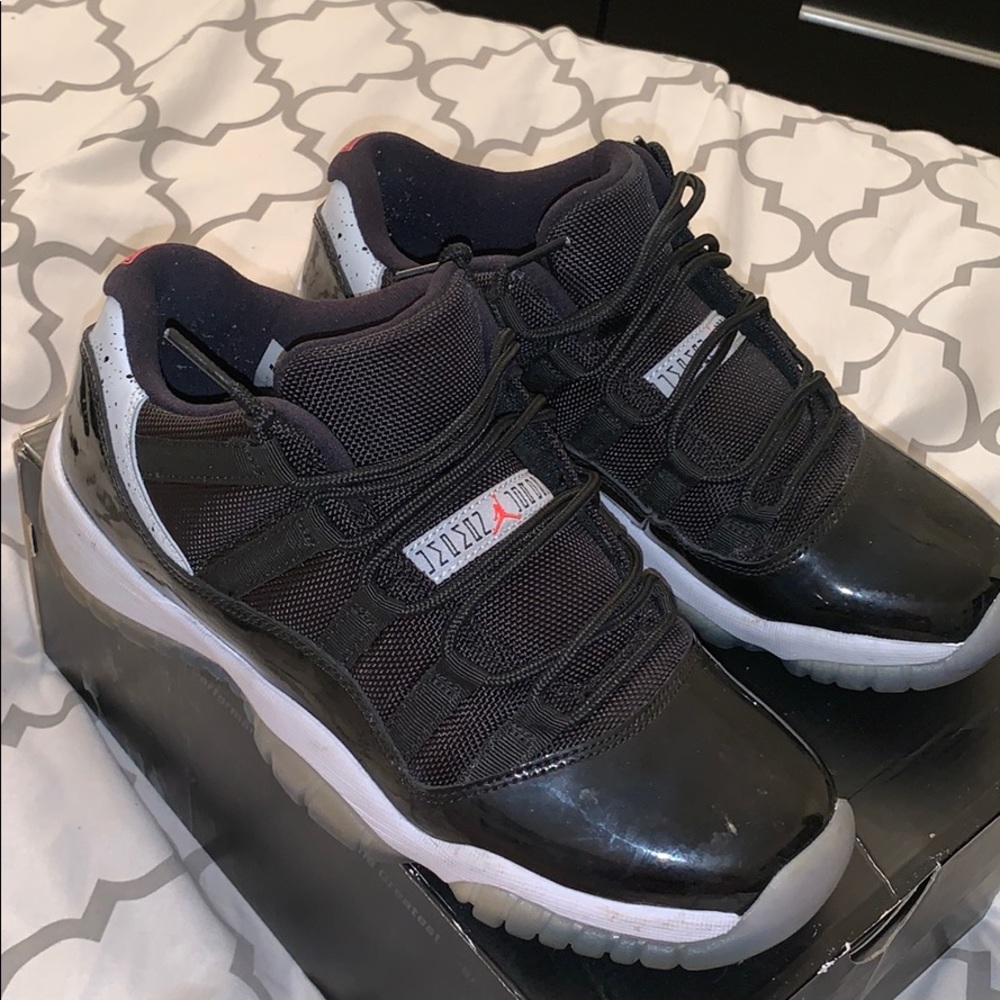 Air Jordan 11 Retro Low